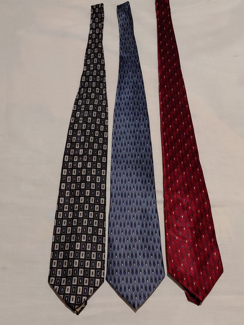 Classic Men's 100% Silk Neckties Set - Red, Blue, Black Patterns